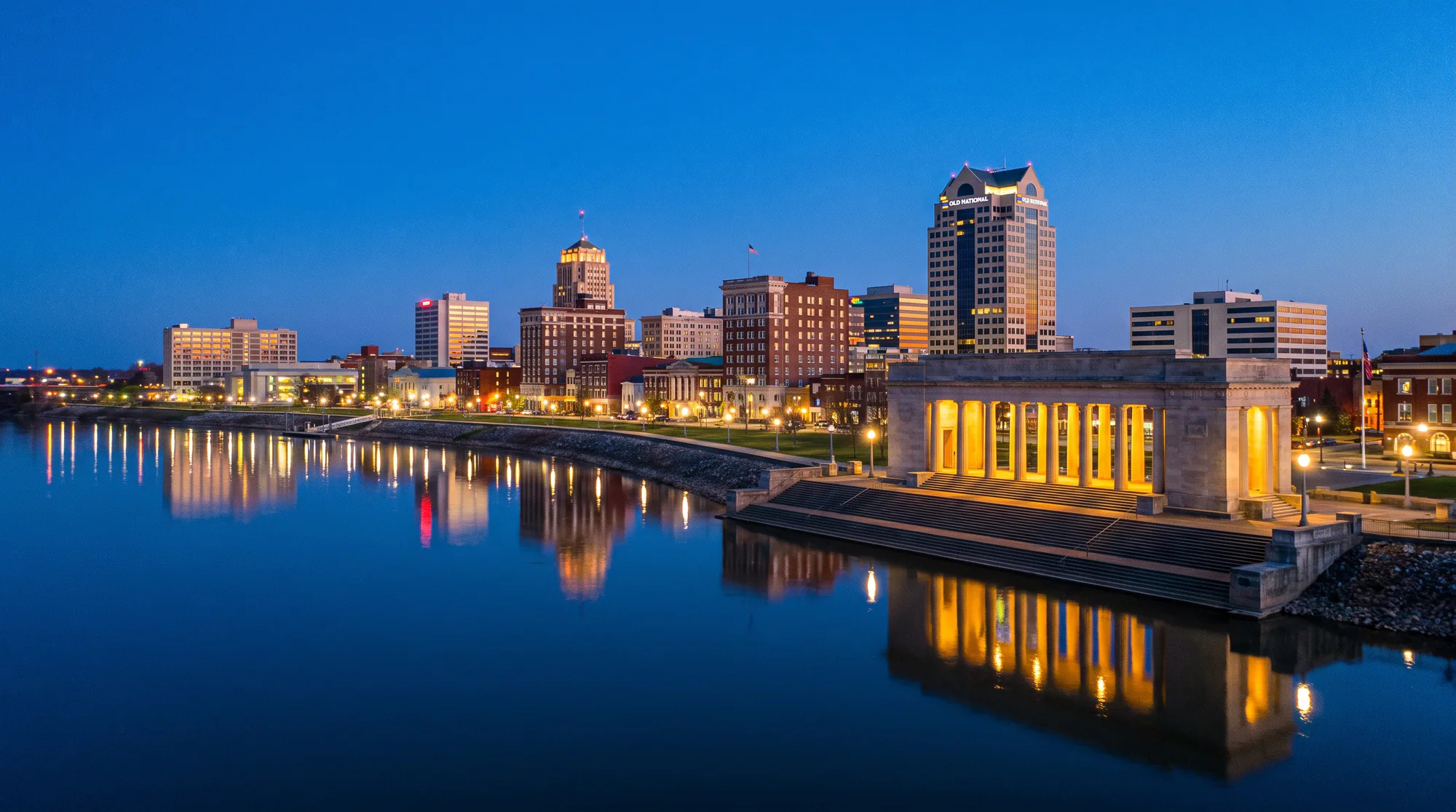 Evansville, IN skyline