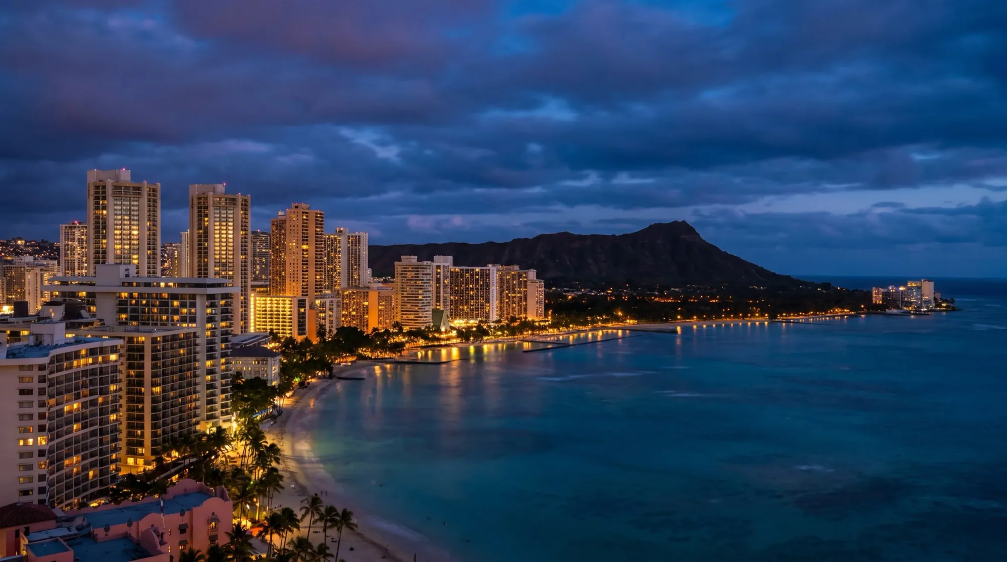 Honolulu, HI skyline